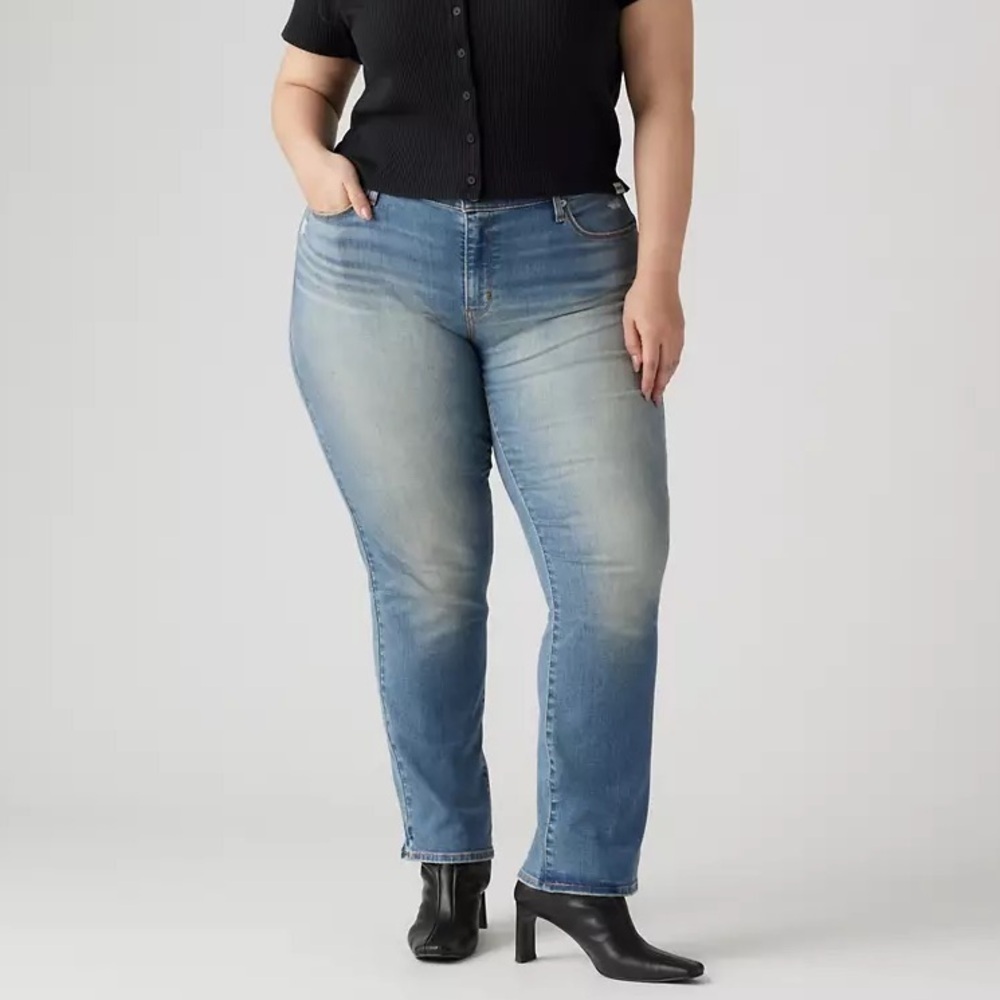 Levis CLASSIC STRAIGHT WOMEN'S JEANS (PLUS SIZE)